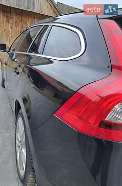 Універсал Volvo V60 2012 в 