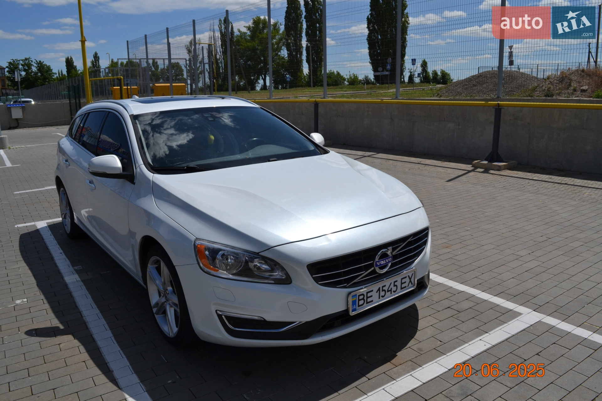 2017 Volvo V60 - мініатюра 4