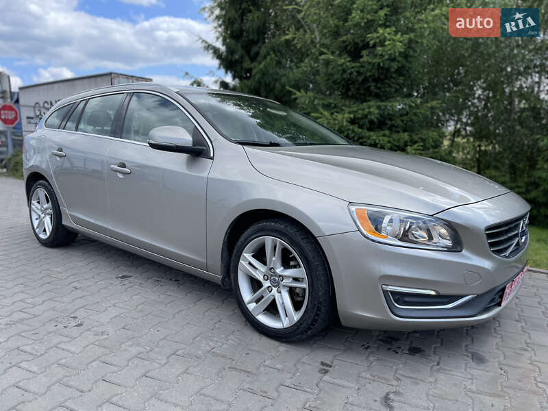 Volvo V60 2015