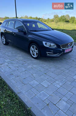 Универсал Volvo V60 2014 в 