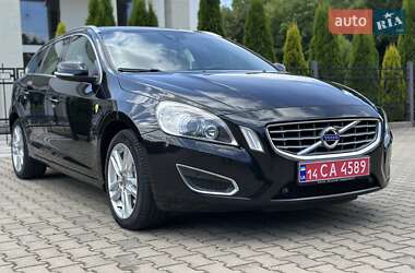 Универсал Volvo V60 2012 в 