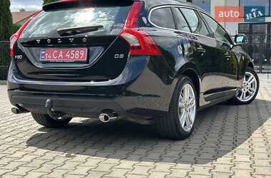 Универсал Volvo V60 2012 в 