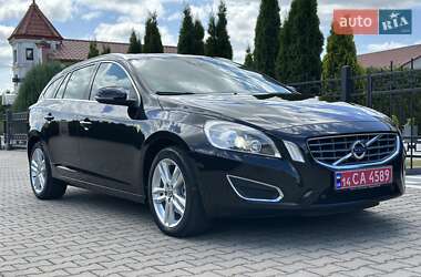 Универсал Volvo V60 2012 в 