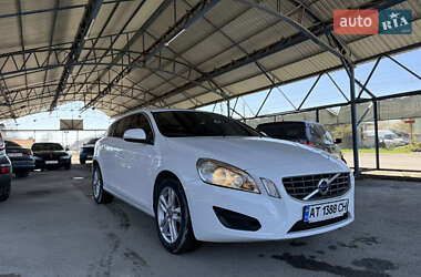 Универсал Volvo V60 2013 в 