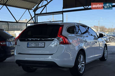 Универсал Volvo V60 2013 в 