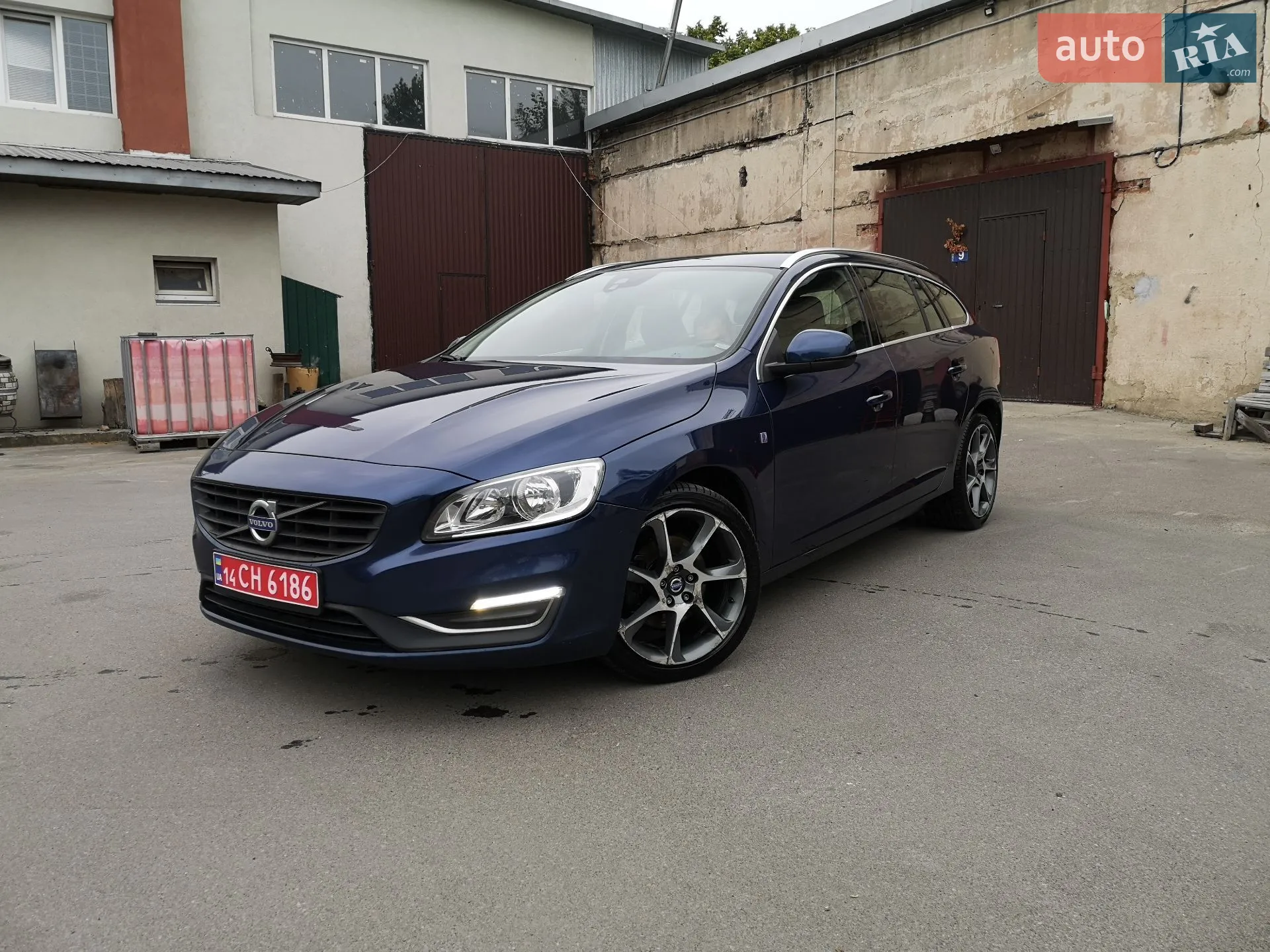 2015 Volvo V60 - фото 1