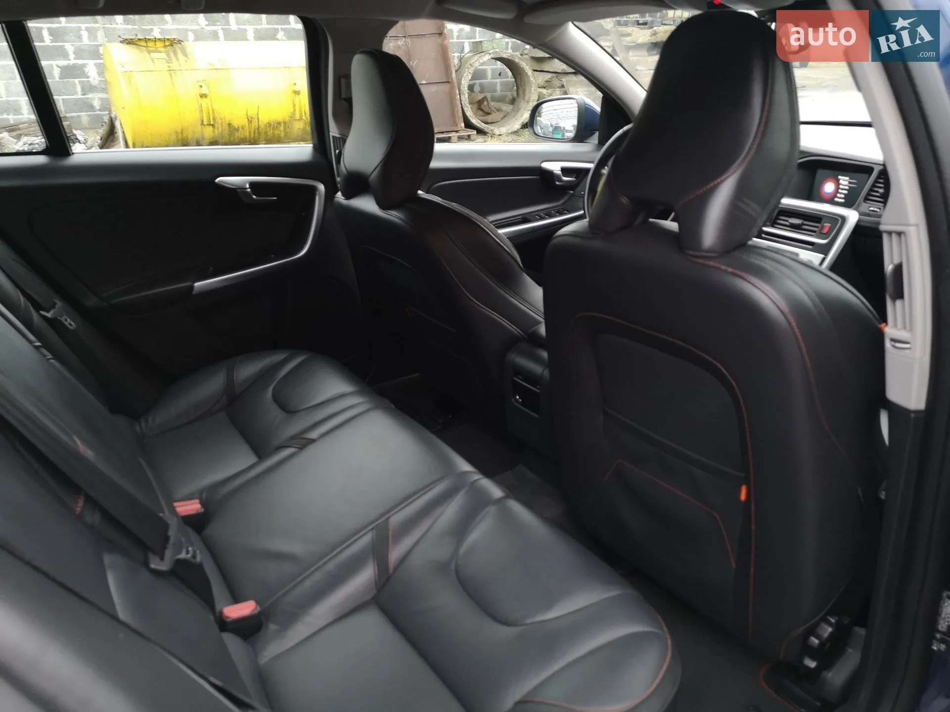 2015 Volvo V60 - мініатюра 28