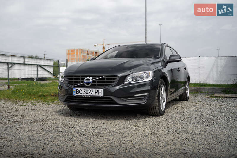 Volvo V60 2015