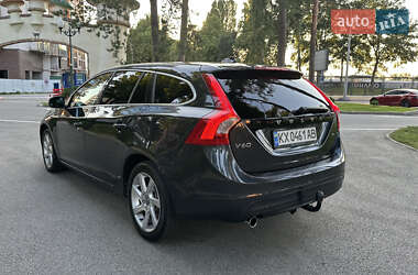 Универсал Volvo V60 2014 в 
