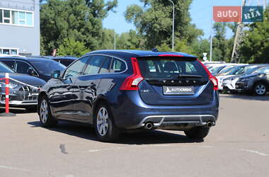 Универсал Volvo V60 2012 в 
