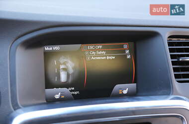 Универсал Volvo V60 2012 в 