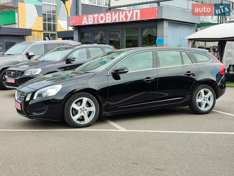 Универсал Volvo V60 2012 в Киеве