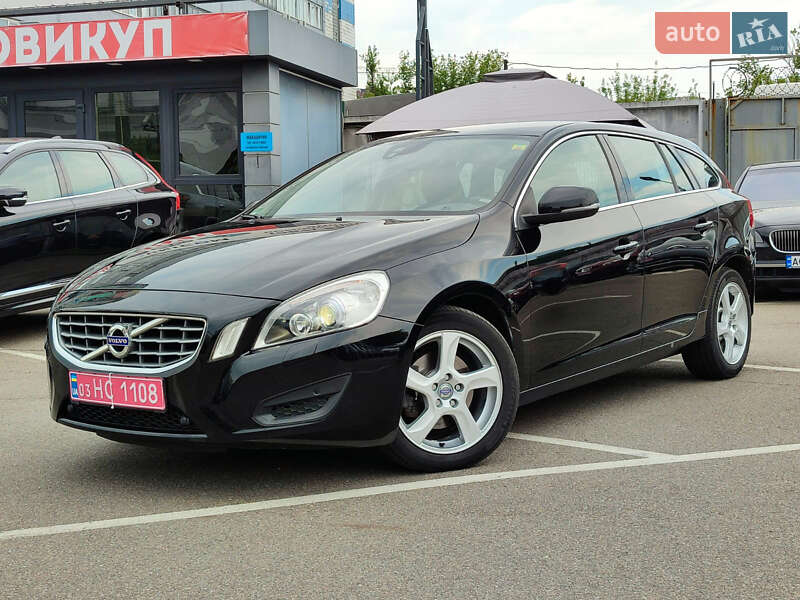 Универсал Volvo V60 2012 в Киеве