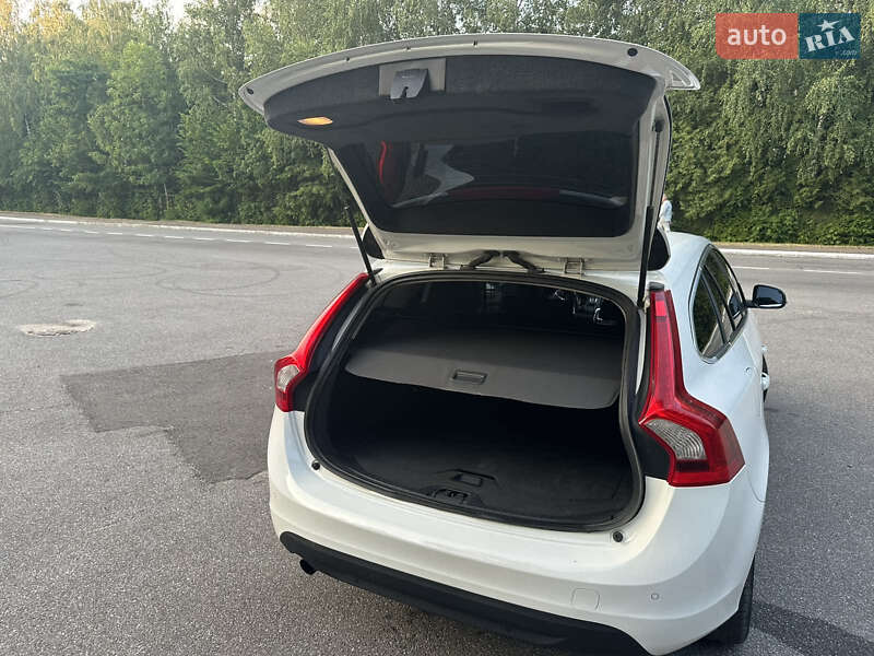 Універсал Volvo V60 2012 в Трускавці