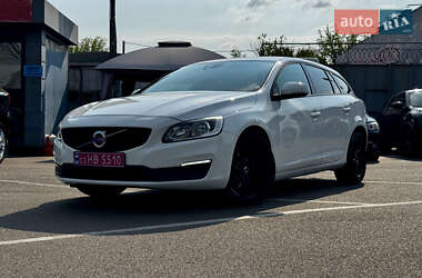 Универсал Volvo V60 2016 в 