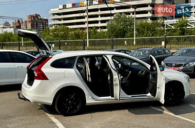 Универсал Volvo V60 2016 в 
