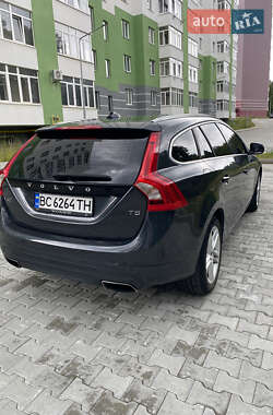 Универсал Volvo V60 2014 в 