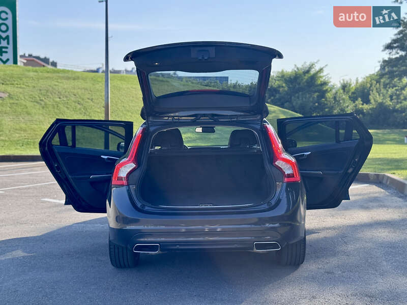 Универсал Volvo V60 2014 в Киеве
