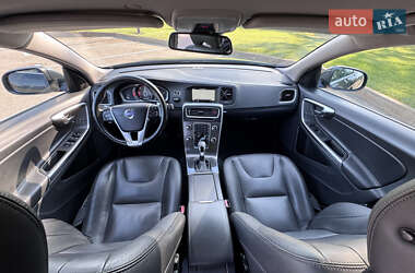 Универсал Volvo V60 2014 в 
