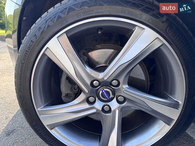 Универсал Volvo V60 2014 в Киеве