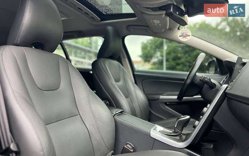 Універсал Volvo V60 2013 в Івано-Франківську
