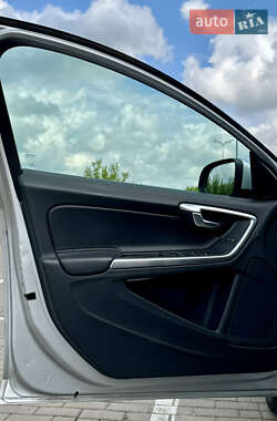 Универсал Volvo V60 2014 в 