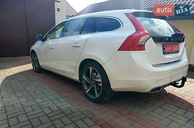 Универсал Volvo V60 2014 в 