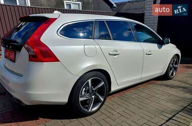 Универсал Volvo V60 2014 в 