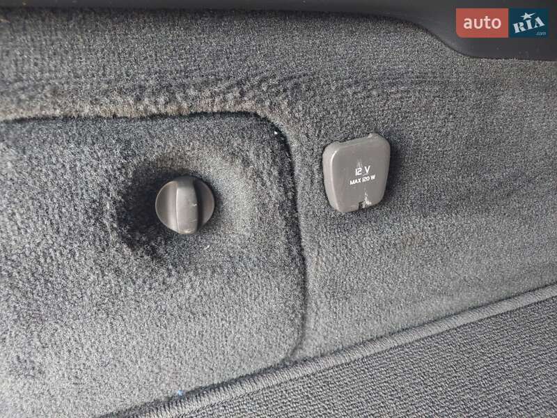 Універсал Volvo V60 2014 в Бродах