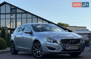 Универсал Volvo V60 2012 в 