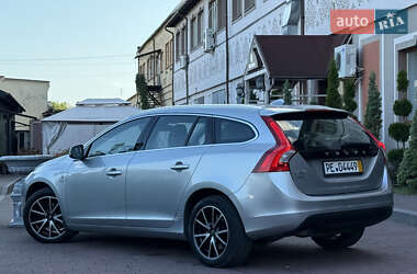 Универсал Volvo V60 2012 в 