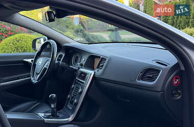 Универсал Volvo V60 2012 в 