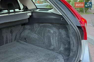 Универсал Volvo V60 2012 в 