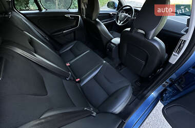 Универсал Volvo V60 2015 в 