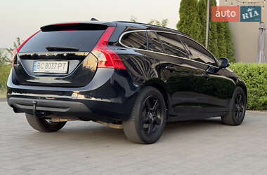 Универсал Volvo V60 2010 в 