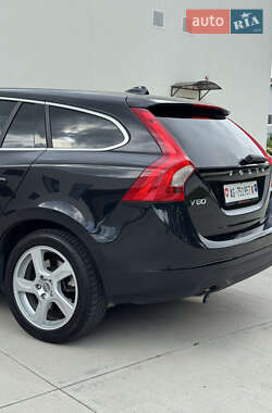 Универсал Volvo V60 2012 в 