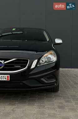 Универсал Volvo V60 2011 в 