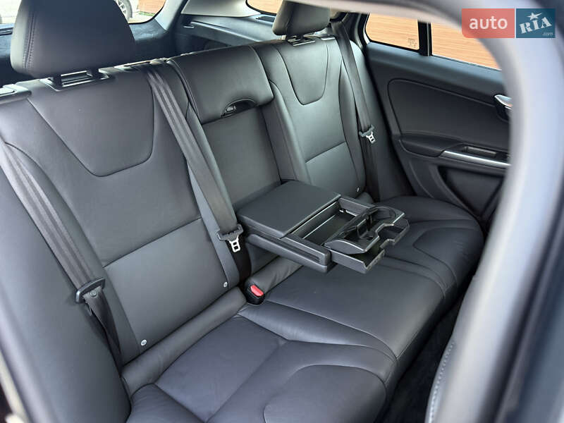 Универсал Volvo V60 2014 в Виннице