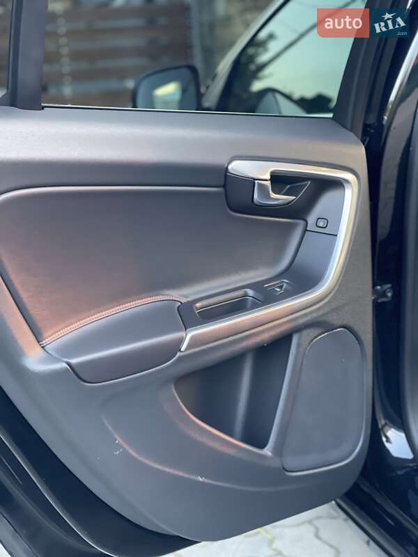 Универсал Volvo V60 2014 в Звягеле