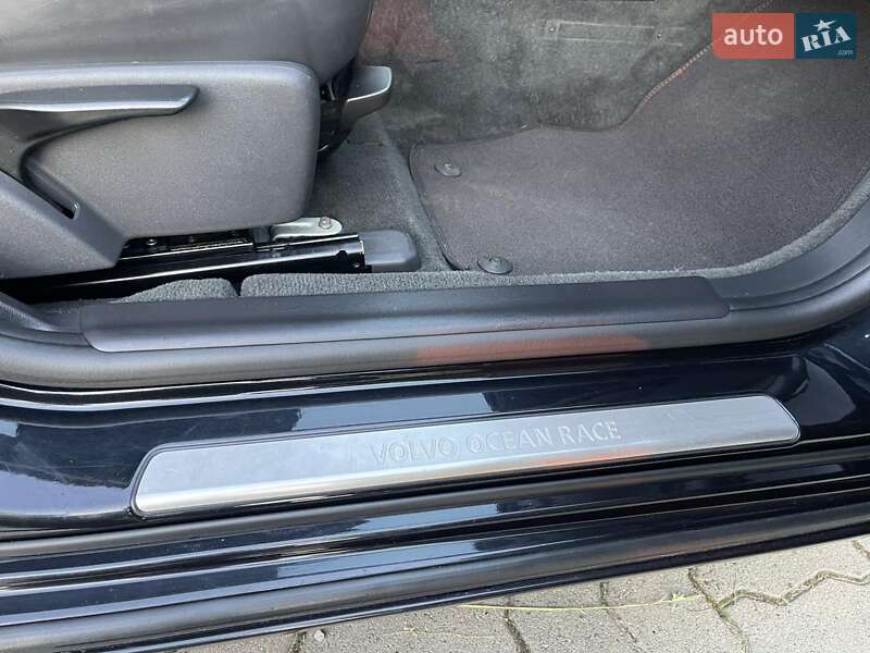 Универсал Volvo V60 2014 в Звягеле