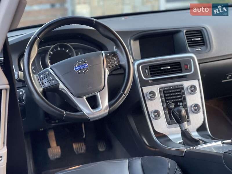 Универсал Volvo V60 2014 в Звягеле