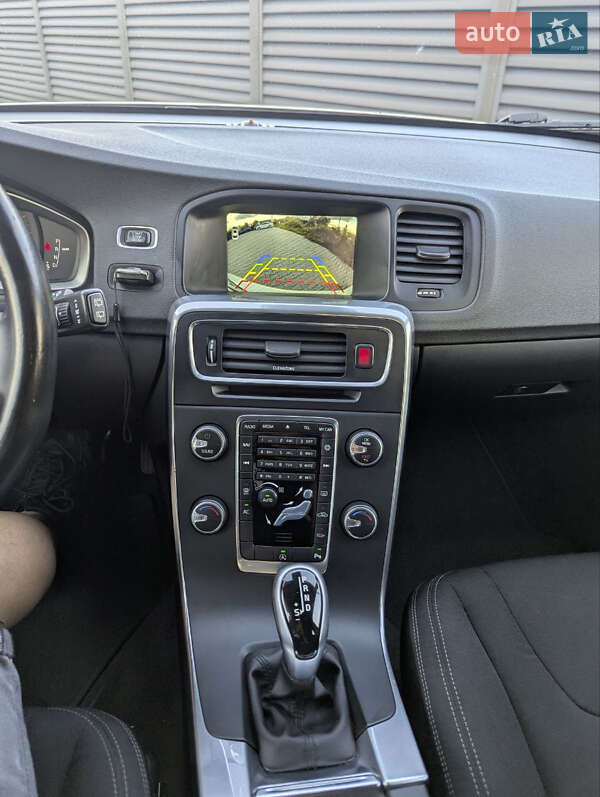 Универсал Volvo V60 2016 в Радехове