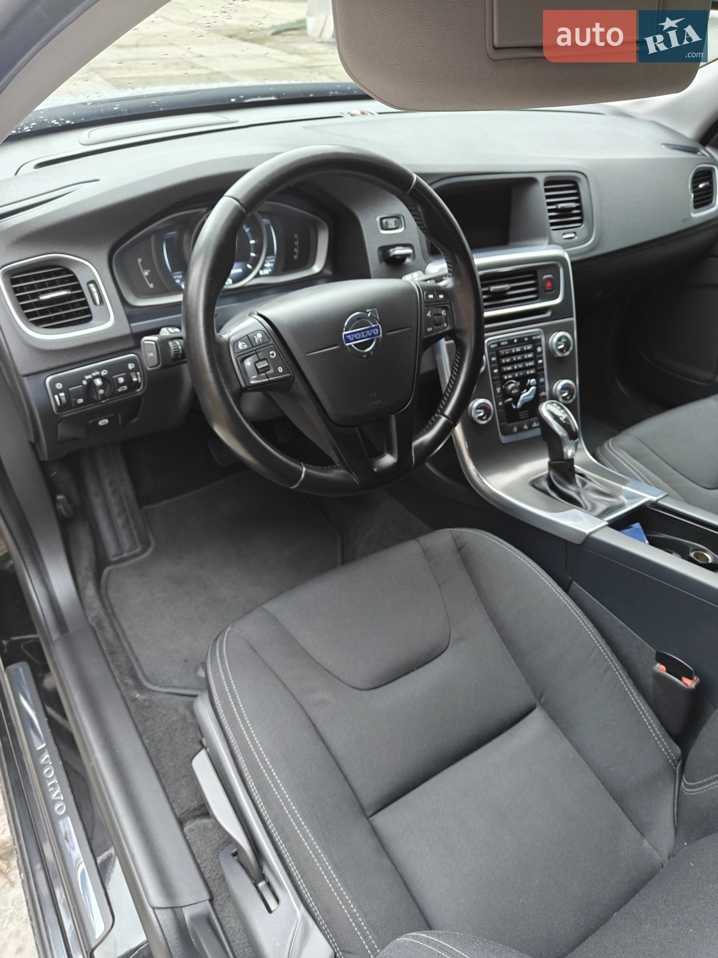 2015 Volvo V60 - мініатюра 10