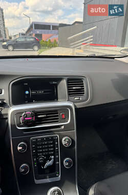Универсал Volvo V60 2013 в 