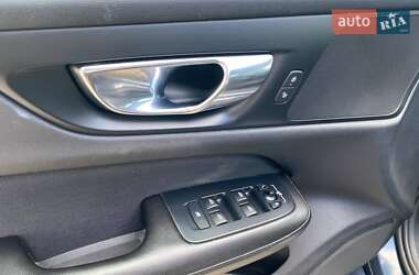 Универсал Volvo V60 2019 в 