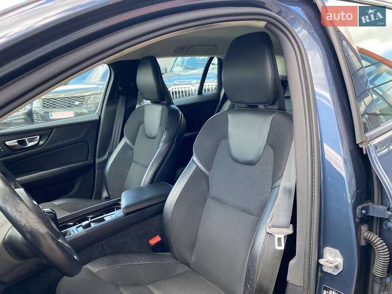 Универсал Volvo V60 2019 в Львове
