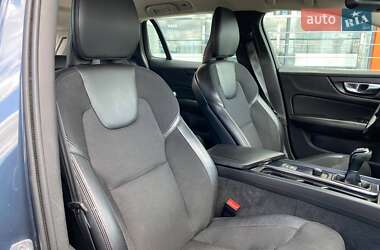 Универсал Volvo V60 2019 в 