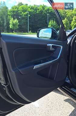 Универсал Volvo V60 2014 в 