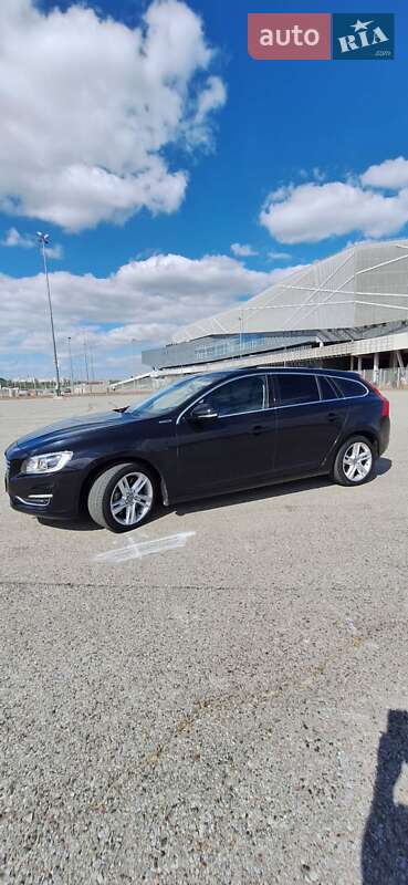 Универсал Volvo V60 2014 в Львове