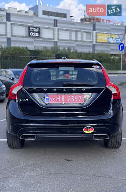 Универсал Volvo V60 2013 в 